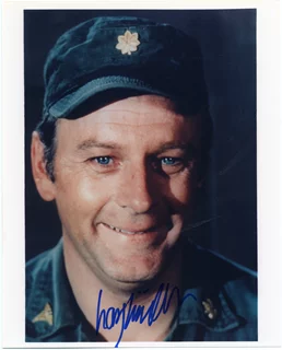 Larry Linville autograph