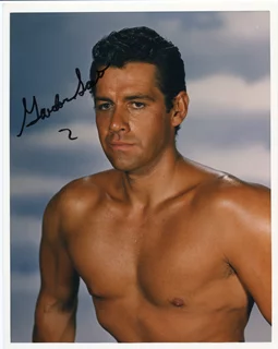 Gordon Scott autograph