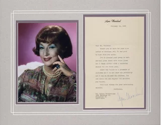 Agnes Moorehead autograph