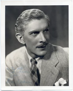 Alan Napier autograph