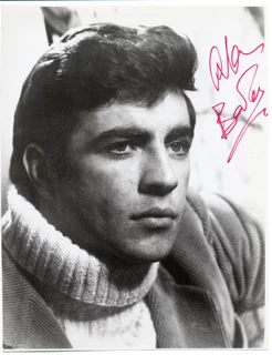 Alan Bates autograph