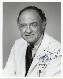 Ed Flanders autograph