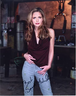 Sarah Michelle Gellar autograph