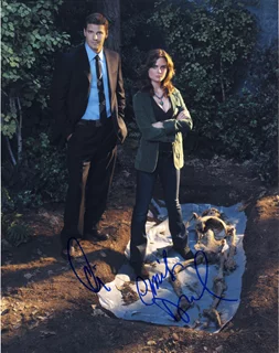 Bones autograph