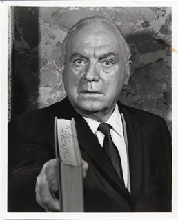 Pat O'Brien autograph