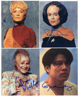 Star Trek: Voyager Photo Lot autograph