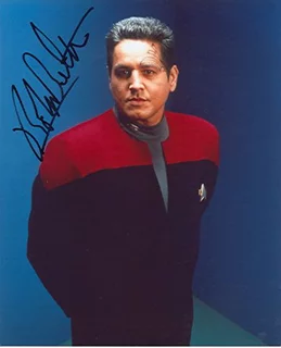 Robert Beltran autograph