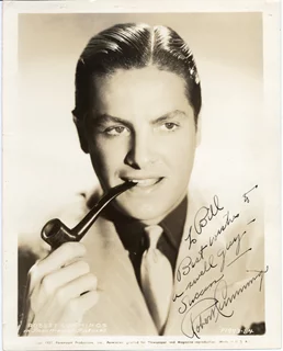 Robert Cummings autograph