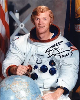 Rusty Schweickart autograph