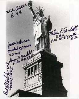 WWII Medal Of Honor Winners autograph