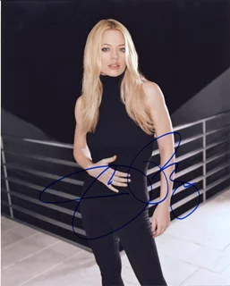 Jeri Ryan autograph