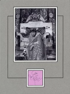 Peter Ustinov autograph