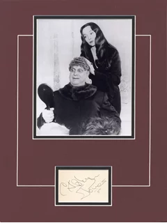 Carolyn Jones autograph