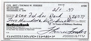 Tom Ferebee autograph