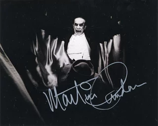 Martin Landau autograph