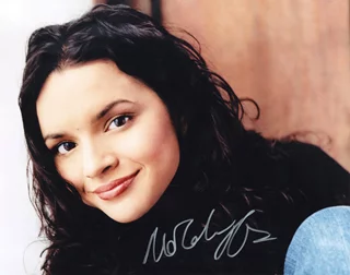 Norah Jones autograph