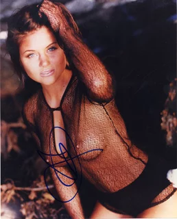 Tiffani Amber Thiessen autograph