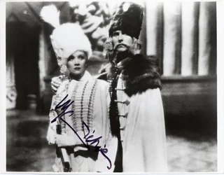 Marlene Dietrich autograph