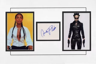 Jada Pinkett Smith autograph