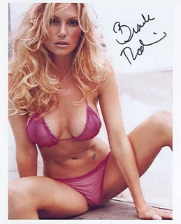 Brande Roderick autograph