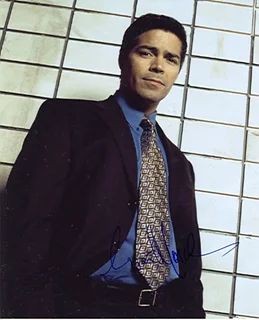 Esai Morales autograph