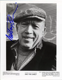 Anthony Quinn autograph