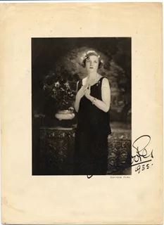 Gladys Cooper autograph