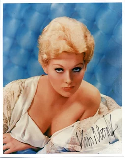 Kim Novak autograph