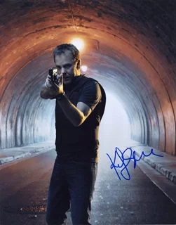 Kiefer Sutherland autograph