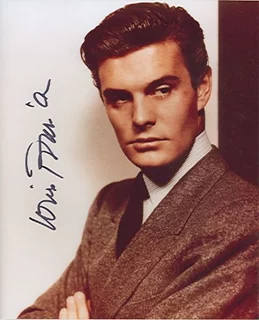 Louis Jourdan autograph