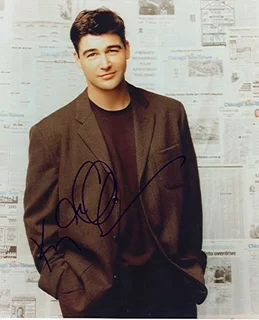 Kyle Chandler autograph
