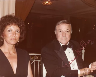 Gene Kelly autograph