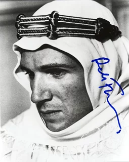 Ralph Fiennes autograph