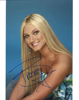 Brooke Hogan autograph