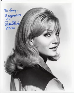 Susan Oliver autograph