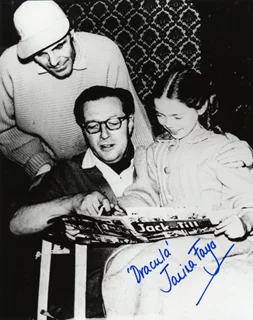 Janina Faya autograph