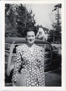 Rosalind Russell autograph