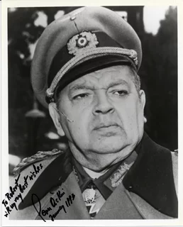 Leon Askin autograph