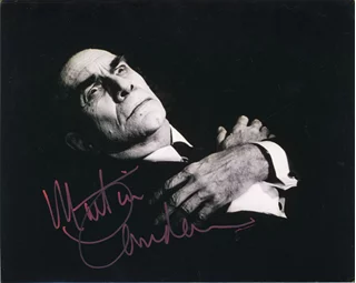 Martin Landau autograph