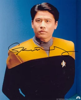 Garrett Wang autograph