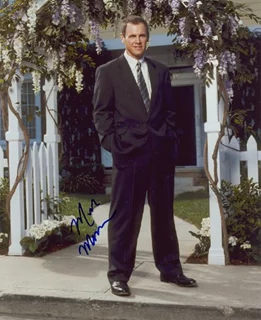Mark Moses autograph