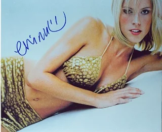Erinn Bartlett autograph