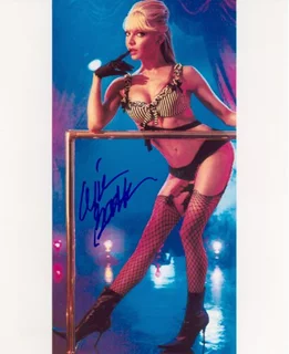Cyia Batten autograph