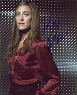 Kim Raver autograph