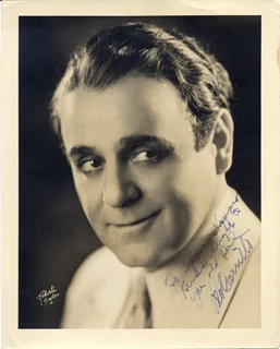Leo Carrillo autograph