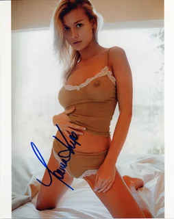 Joanna Krupa autograph