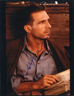 Ralph Fiennes autograph