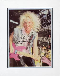 Poison autograph