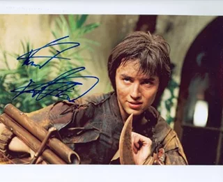 Vincent Kartheiser autograph