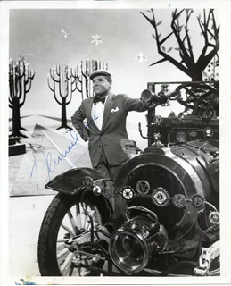Kenneth More autograph